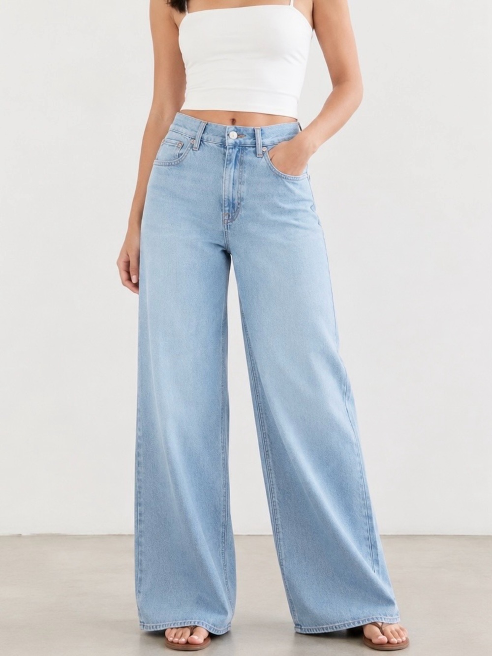 American Eagle 6 Short Curvy Super High-Rise Baggy Wide Leg Jeans Women’s 2025